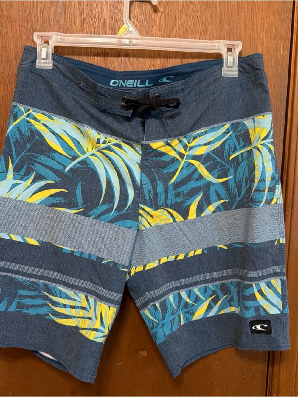 O’Neill Palm Frond Board Shorts sz 34